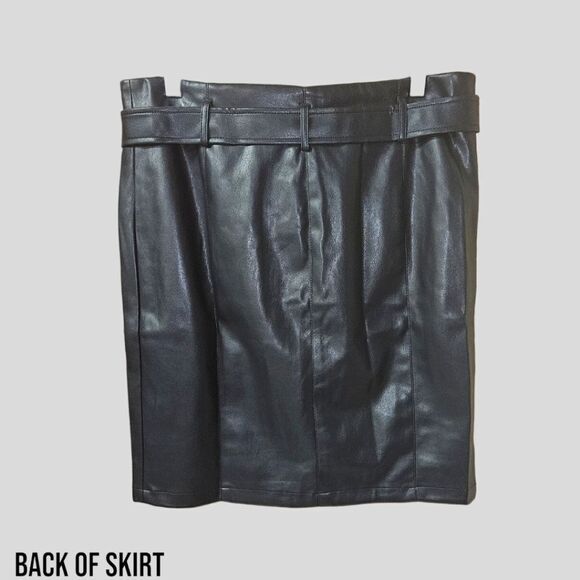 NWOT DALIA Women's Black Shiny Belted Mini Skirt - Picture 10 of 11